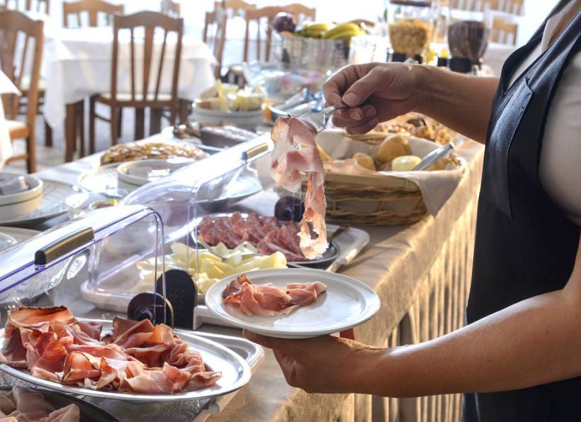 hotelgiardinocesenatico en breakfast 009